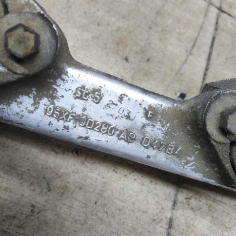 rampa-forsunocnaia-c-forsunkami-ford-galaxy-art-92175-big-3