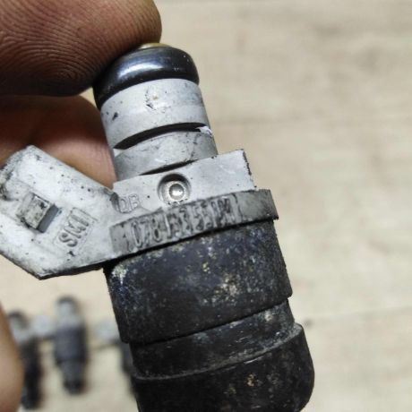 forsunka-toplivnaia-27i-ajk-audi-a6-c5-art-92900-big-3